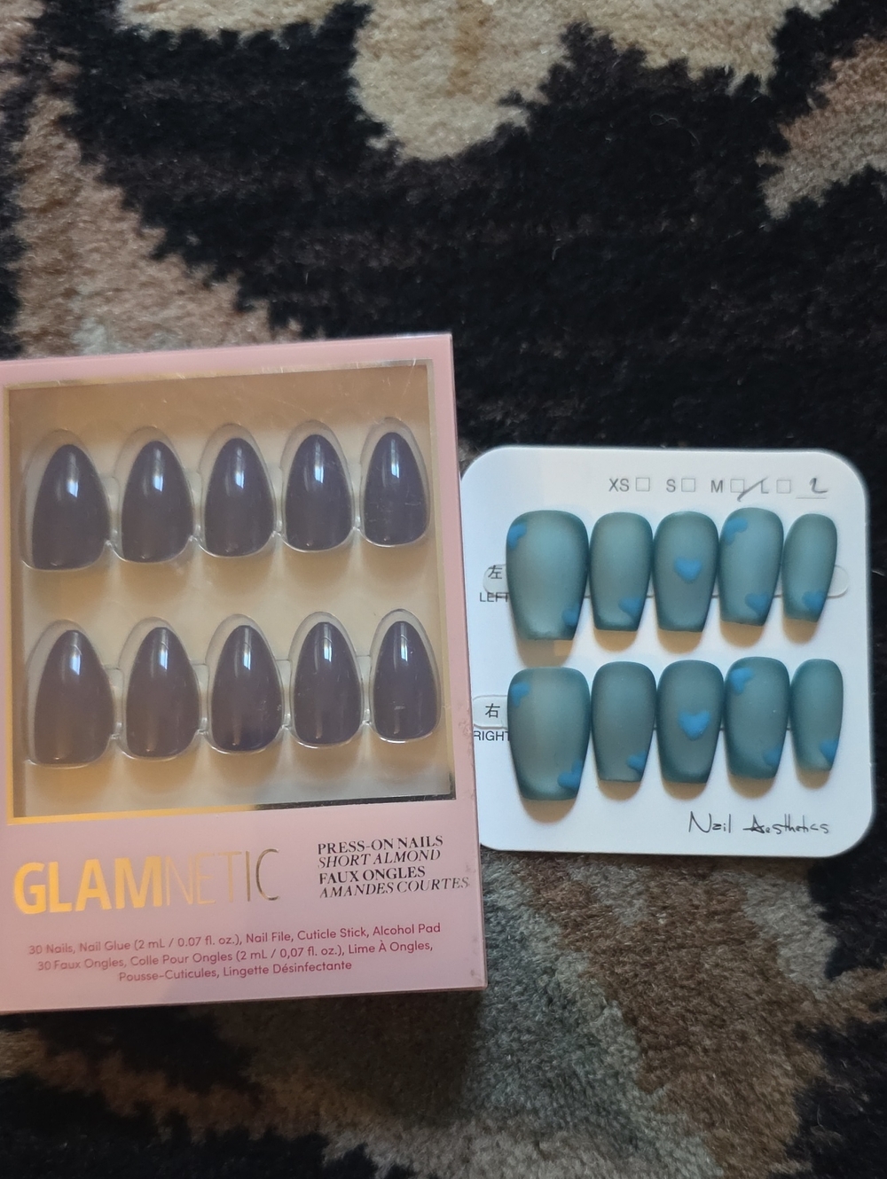 Glamnetic Short Almond Press-On Nail Duo — Taupe & Teal Hearts